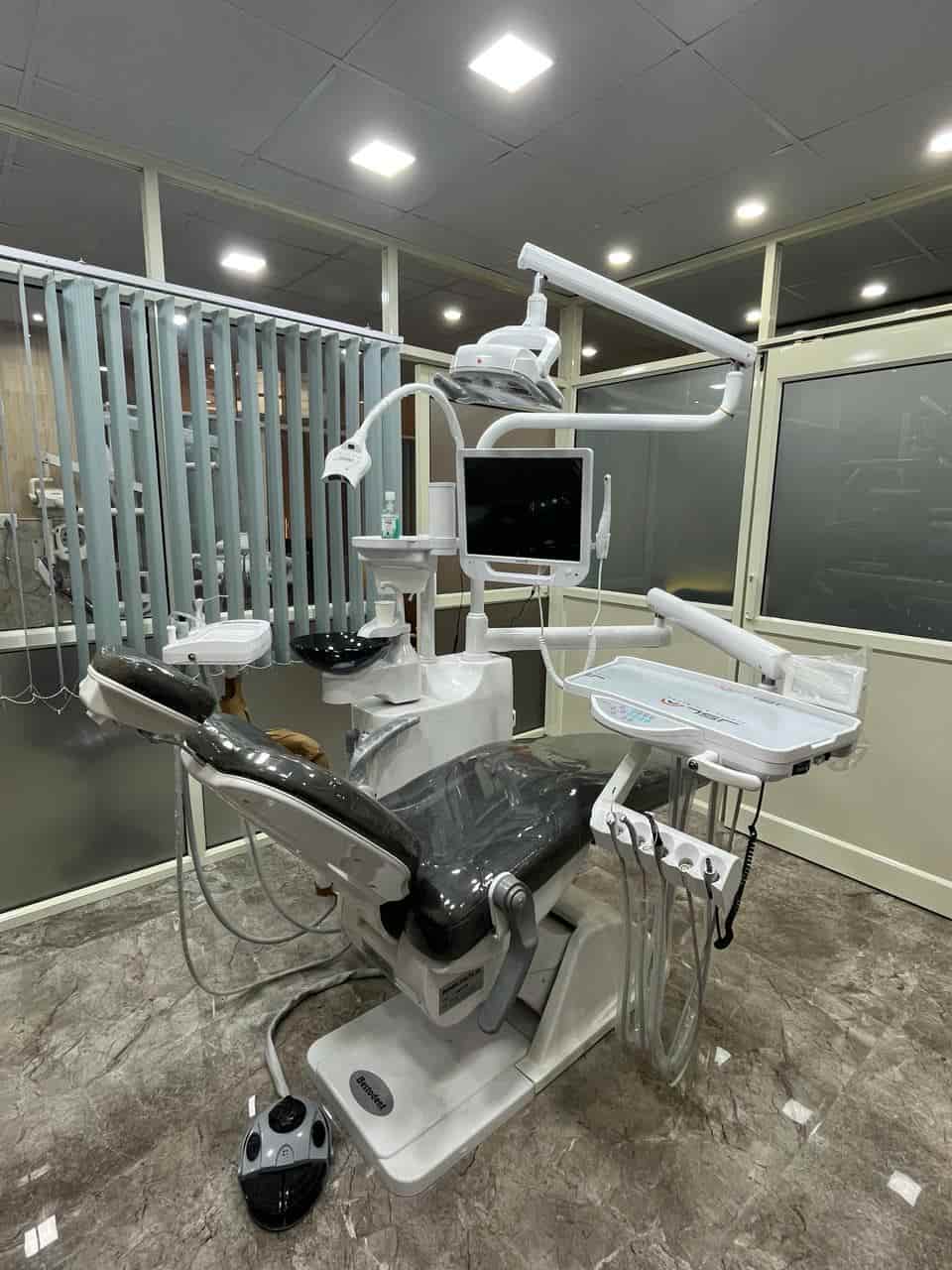 Divine Dental Solutions in Faridabad,Delhi Best Dentists in Delhi