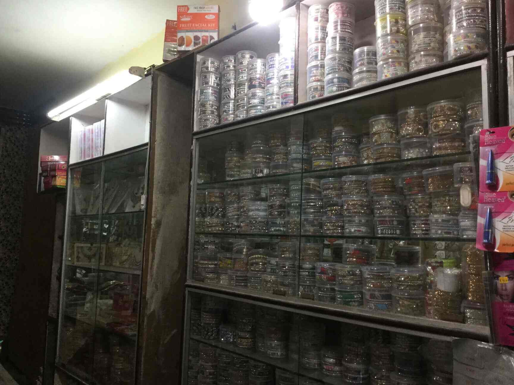 Lakme Zone in Uttam Nagar,Delhi Best VichyCosmetic Dealers in Delhi