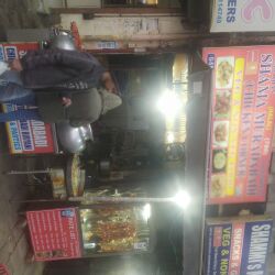 Shama Muradabadi Chicken Corner in Dr Mukherjee Nagar,Delhi ...