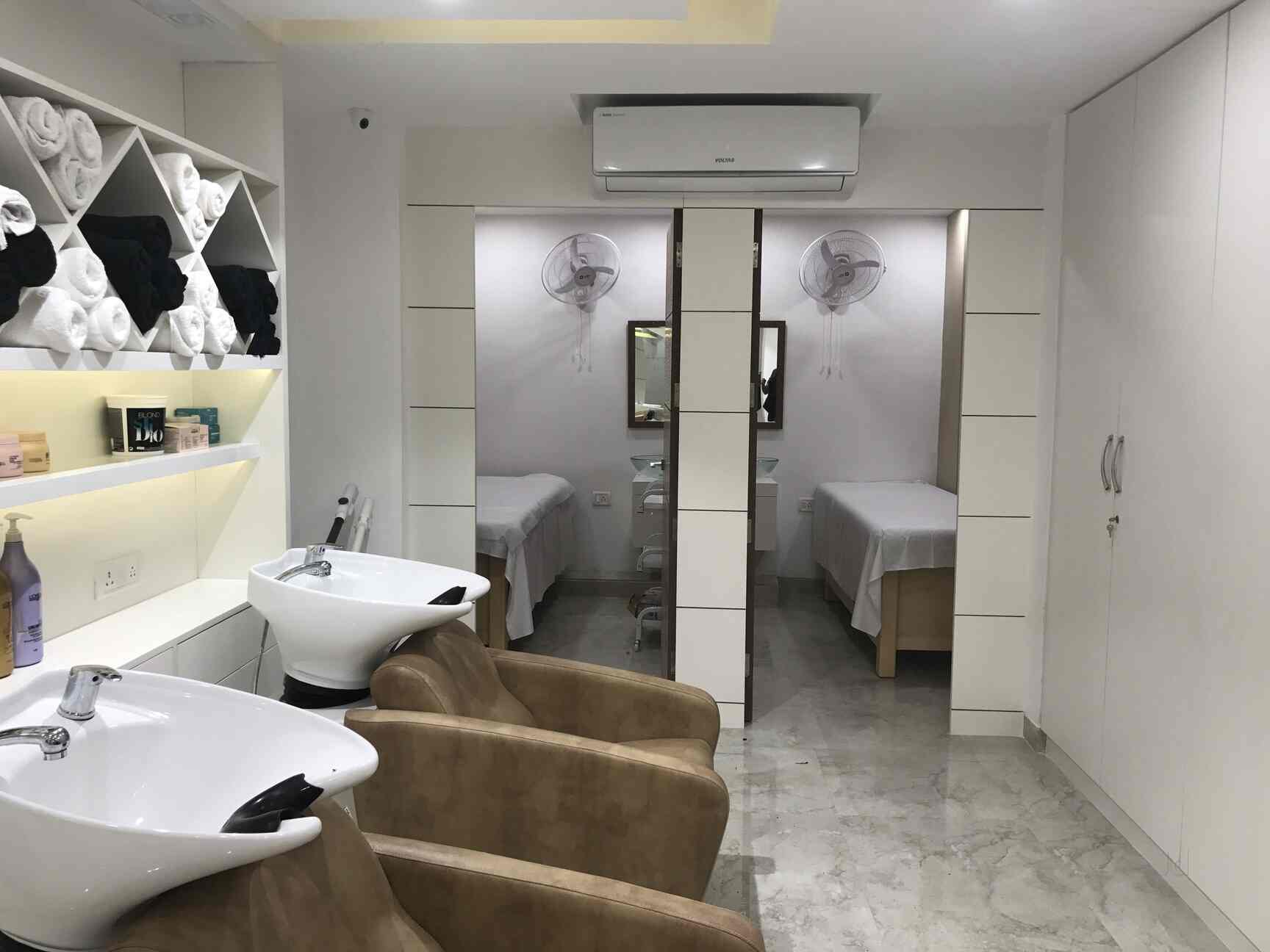 Fabyou Salon For All in Dwarka,Delhi Best Unisex Salons in Delhi