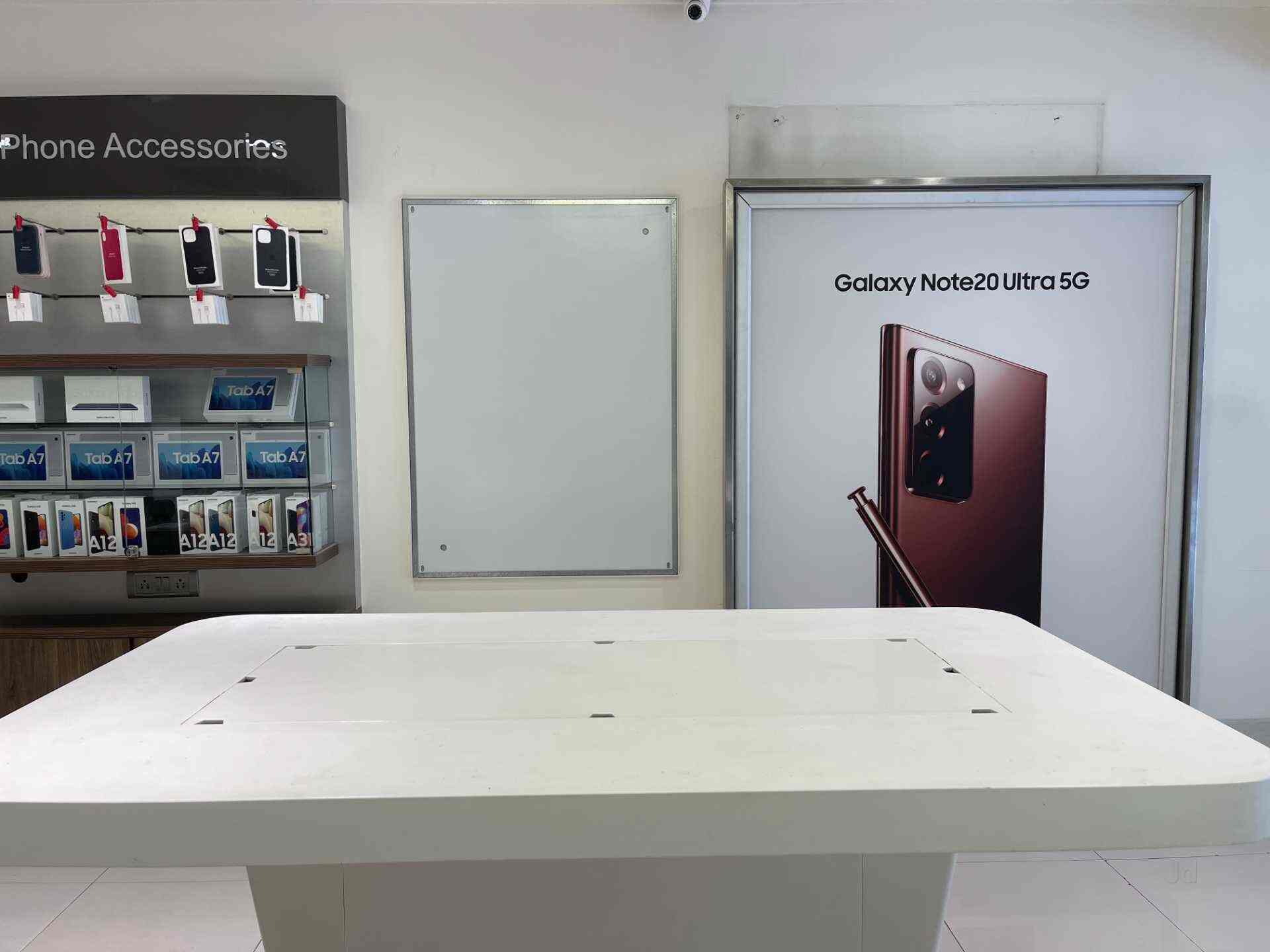 Digital Compusystems Pvt Ltd, Dwarka Sector 7 Mobile Phone Dealers in