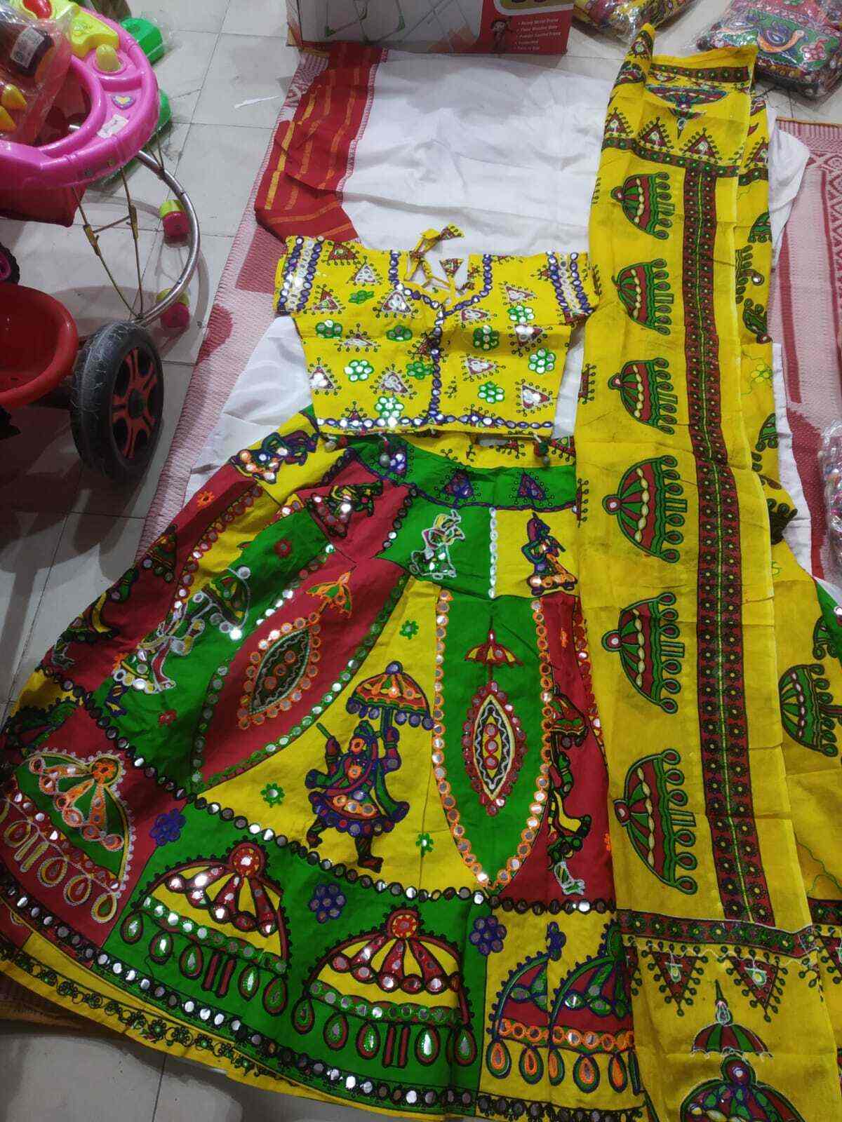 Top Garba Costumes On Rent in Janakpuri Best Dandiya Costumes On Hire