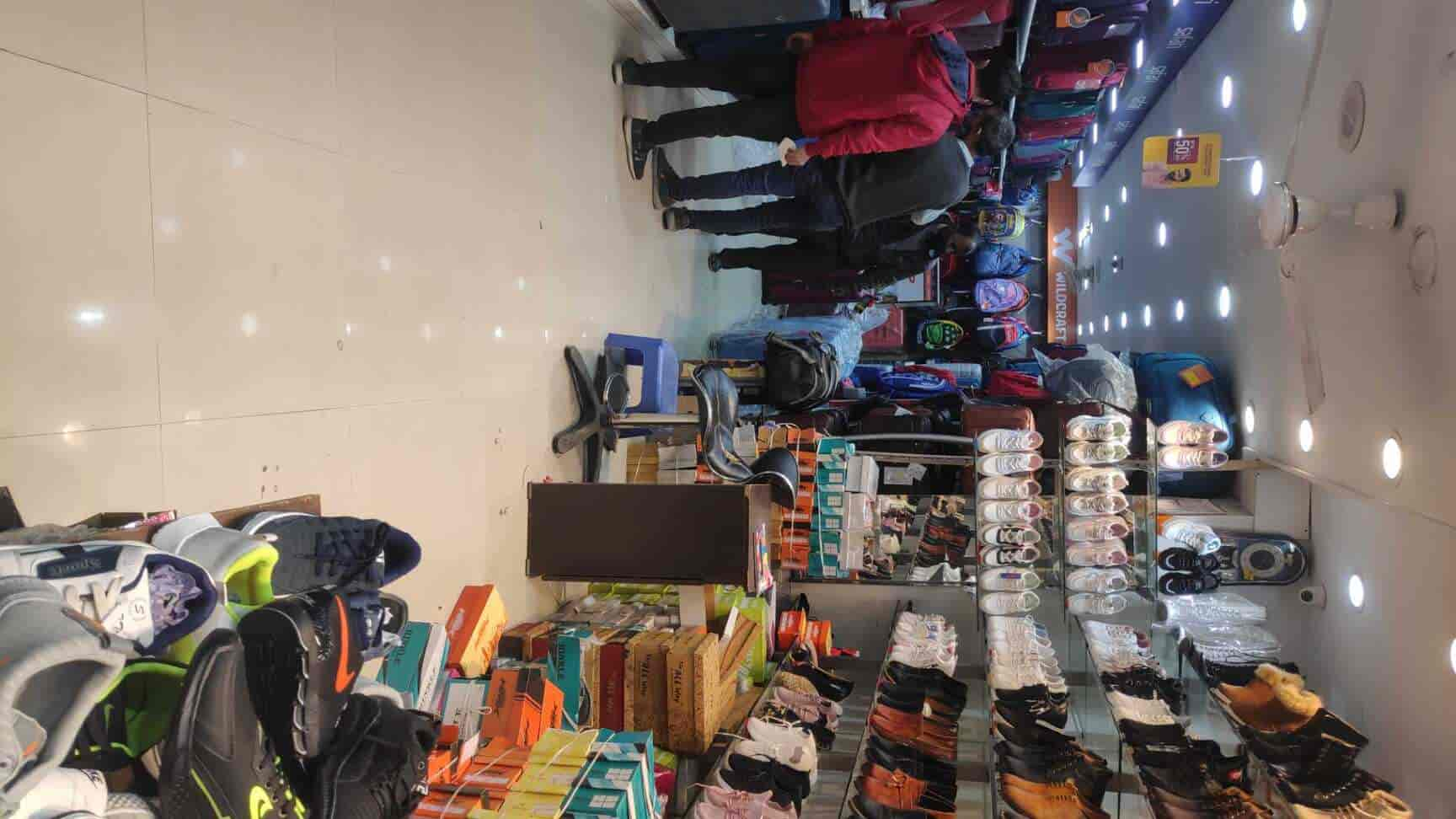 Top Wildcraft Sportswear Retailers in Connaught Place Best