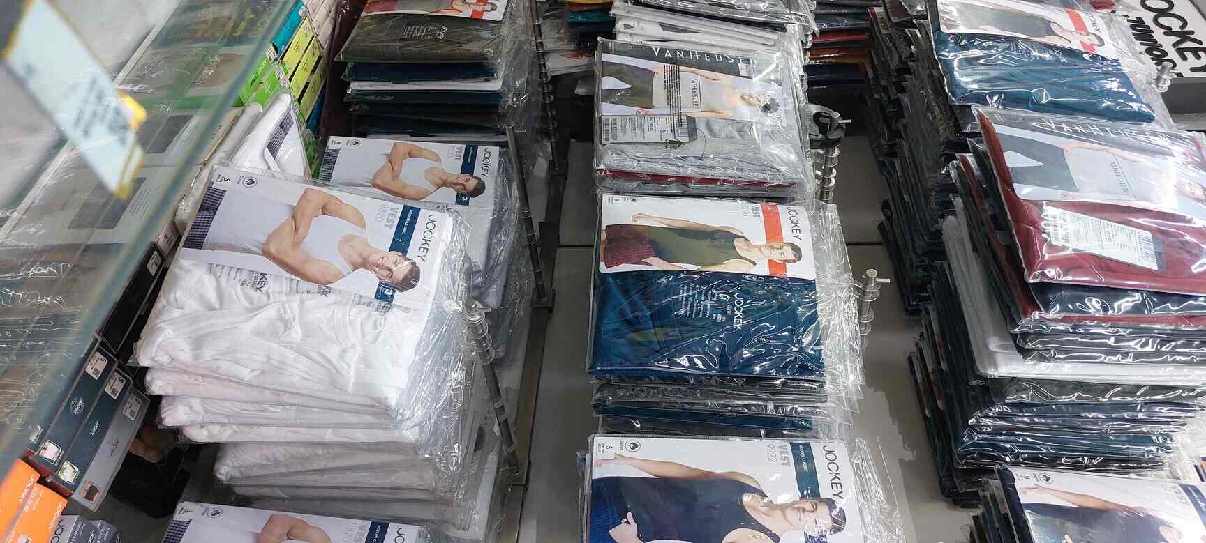 Khandelwal Fabrics in Karol Bagh,Delhi Best Readymade Garment
