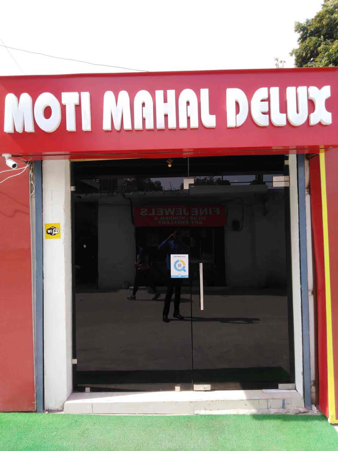 Moti Mahal Delux in Vasant Kunj,Delhi Order Food Online Best North