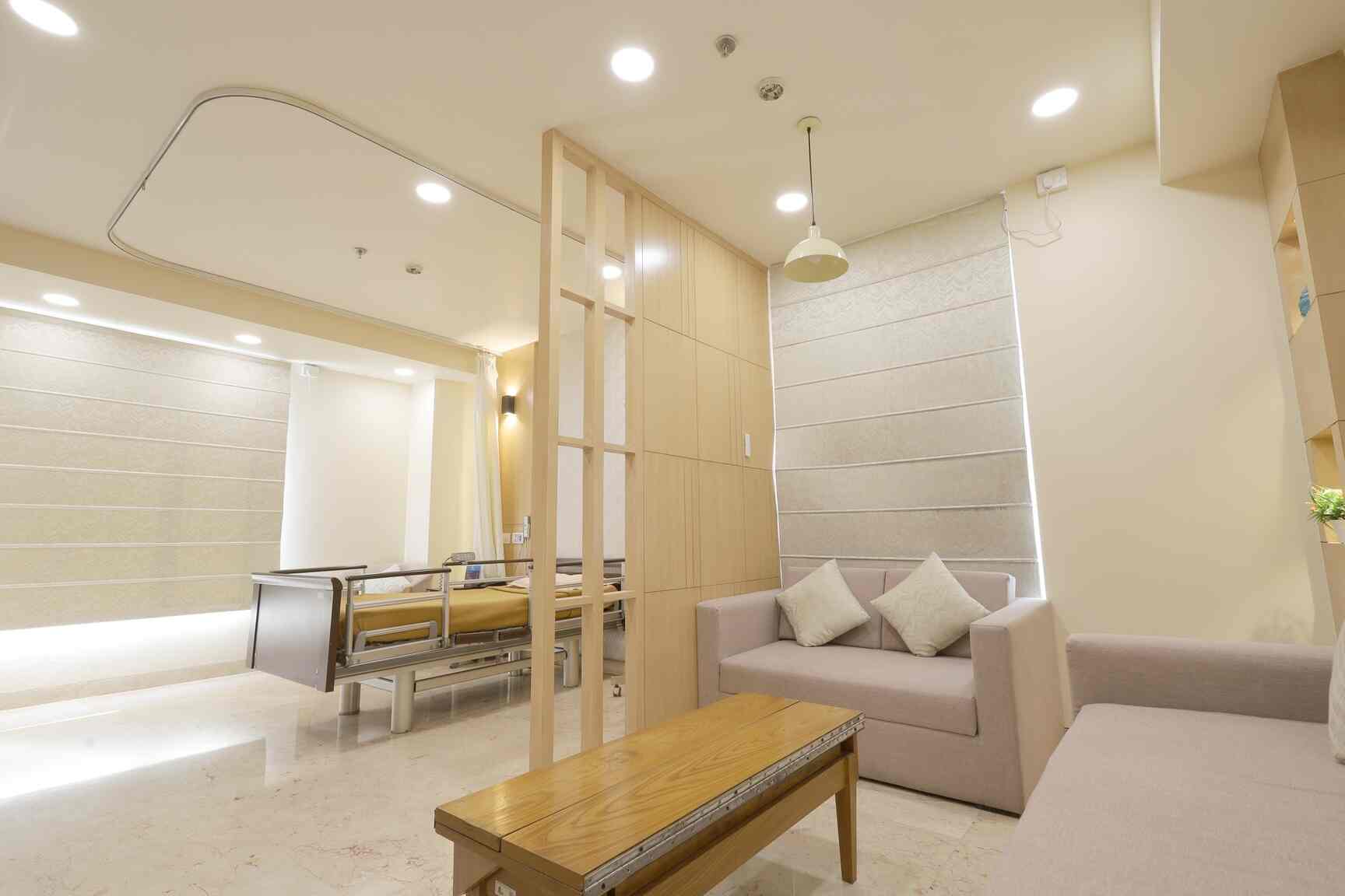 Apollo Cradle & Childrens Hospital in Moti Nagar,Delhi Book