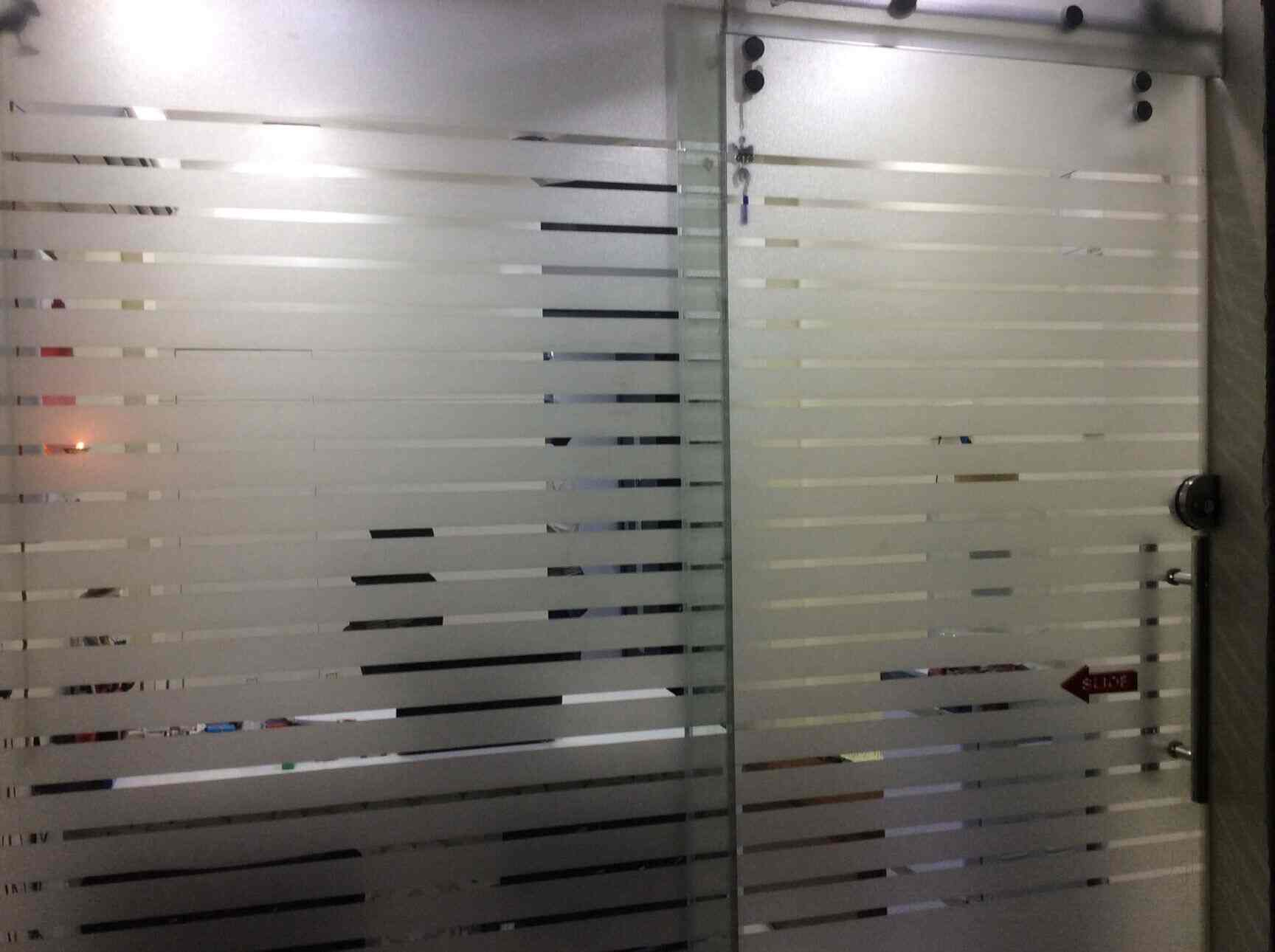 Royal Glass House in Hari Nagar,Delhi Best Glass Dealers in Delhi