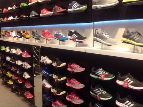 Adidas showroom in karol bagh Clearance
