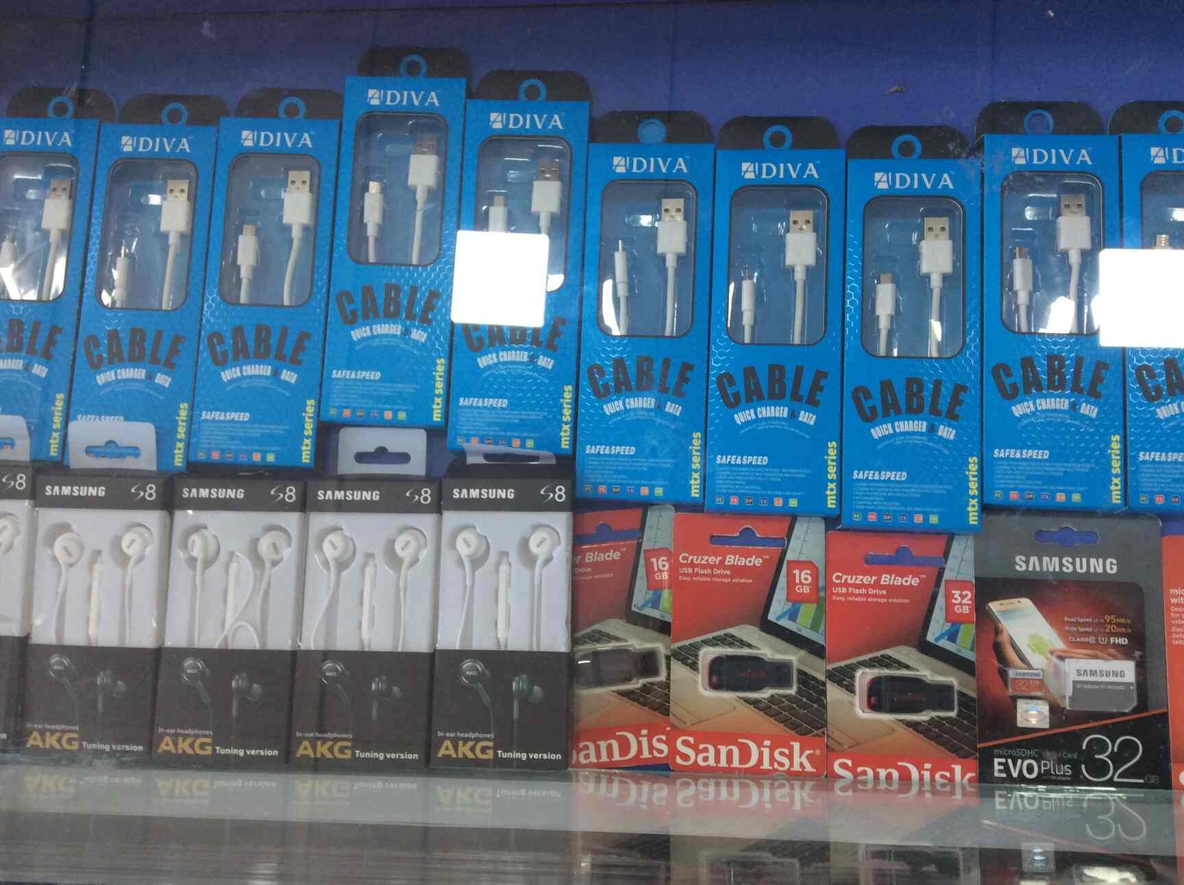 Perfect in Timarpur,Delhi Best CapdaseMobile Phone Accessory
