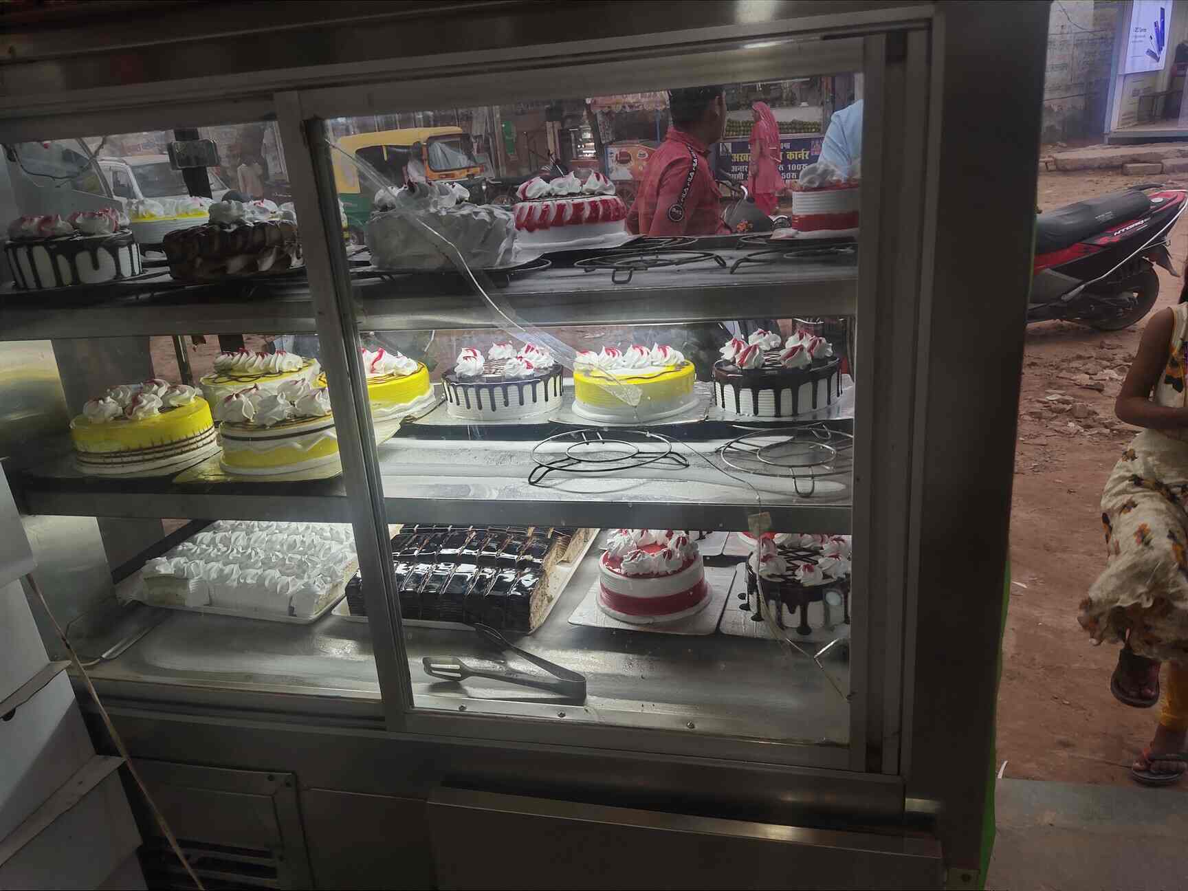 Kanha Bakery in Faridabad Sector 87,Delhi Best Cake Shops in Delhi