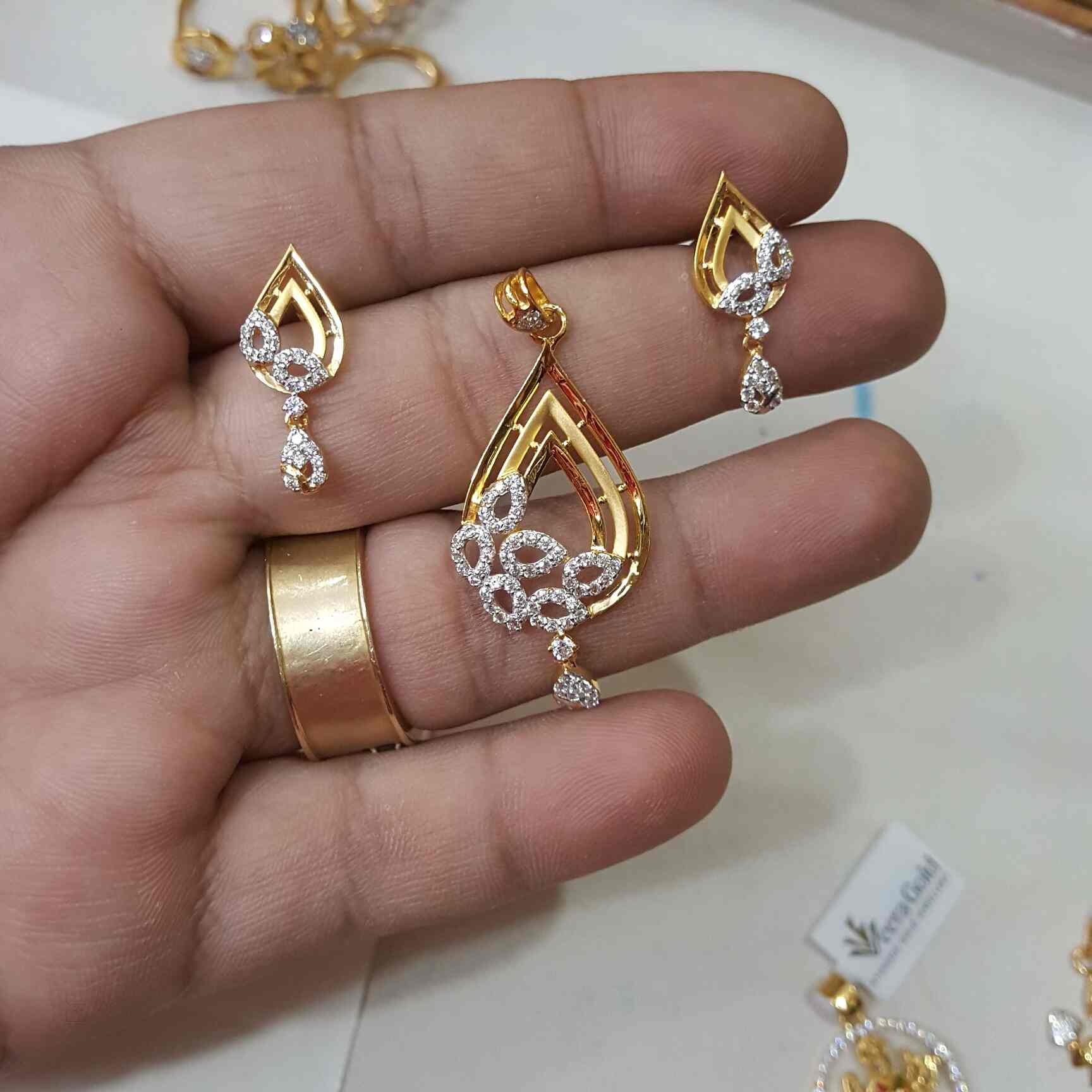 Jewellery Showrooms in Rohini, Delhi Jewellery Shops Justdial