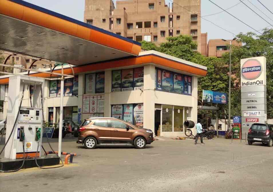Top Petrol Pumps in Palam Village Best Petrol Filling Stations near