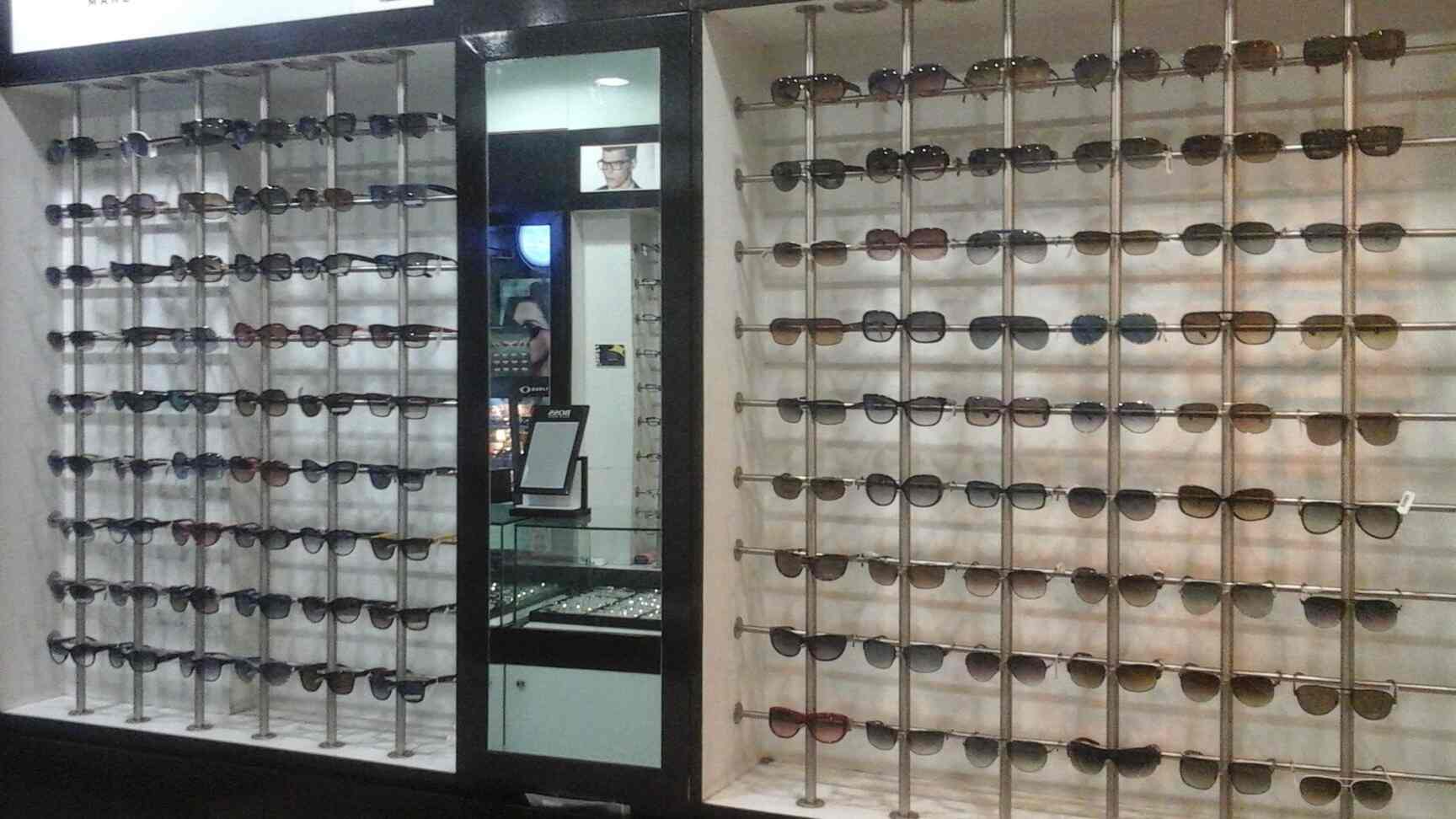 Optical Shoppe in Green Park,Delhi Best Bausch & LombColoured