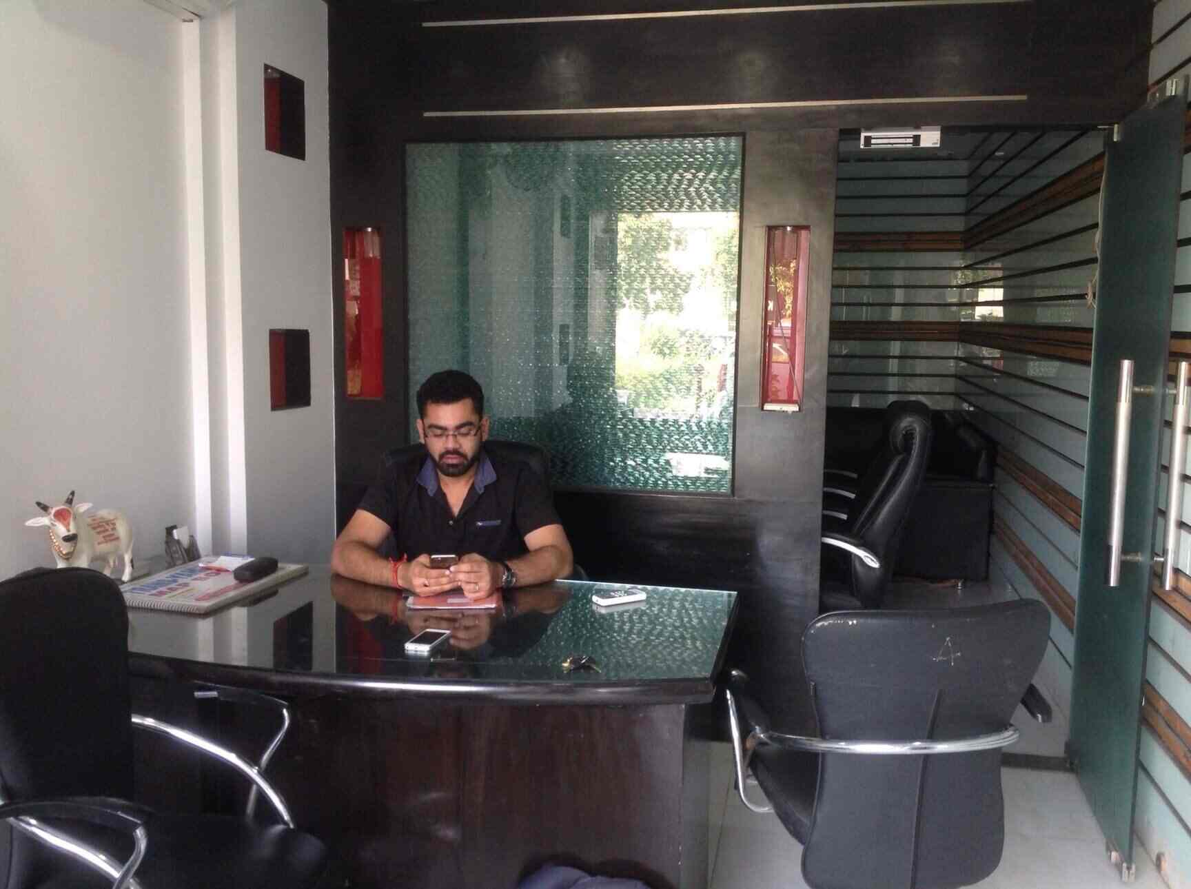 Top Real Estate Agents near Cross River Shopping MallKarkardooma