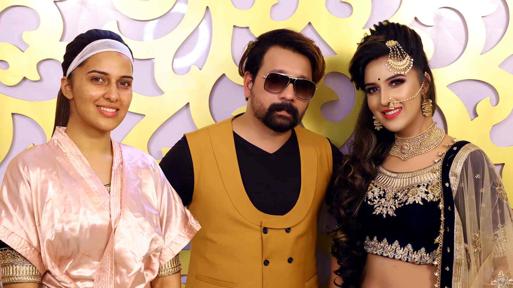 Beauty Experts in Uttam Nagar,Delhi Best Beauty Parlours For Nail Art