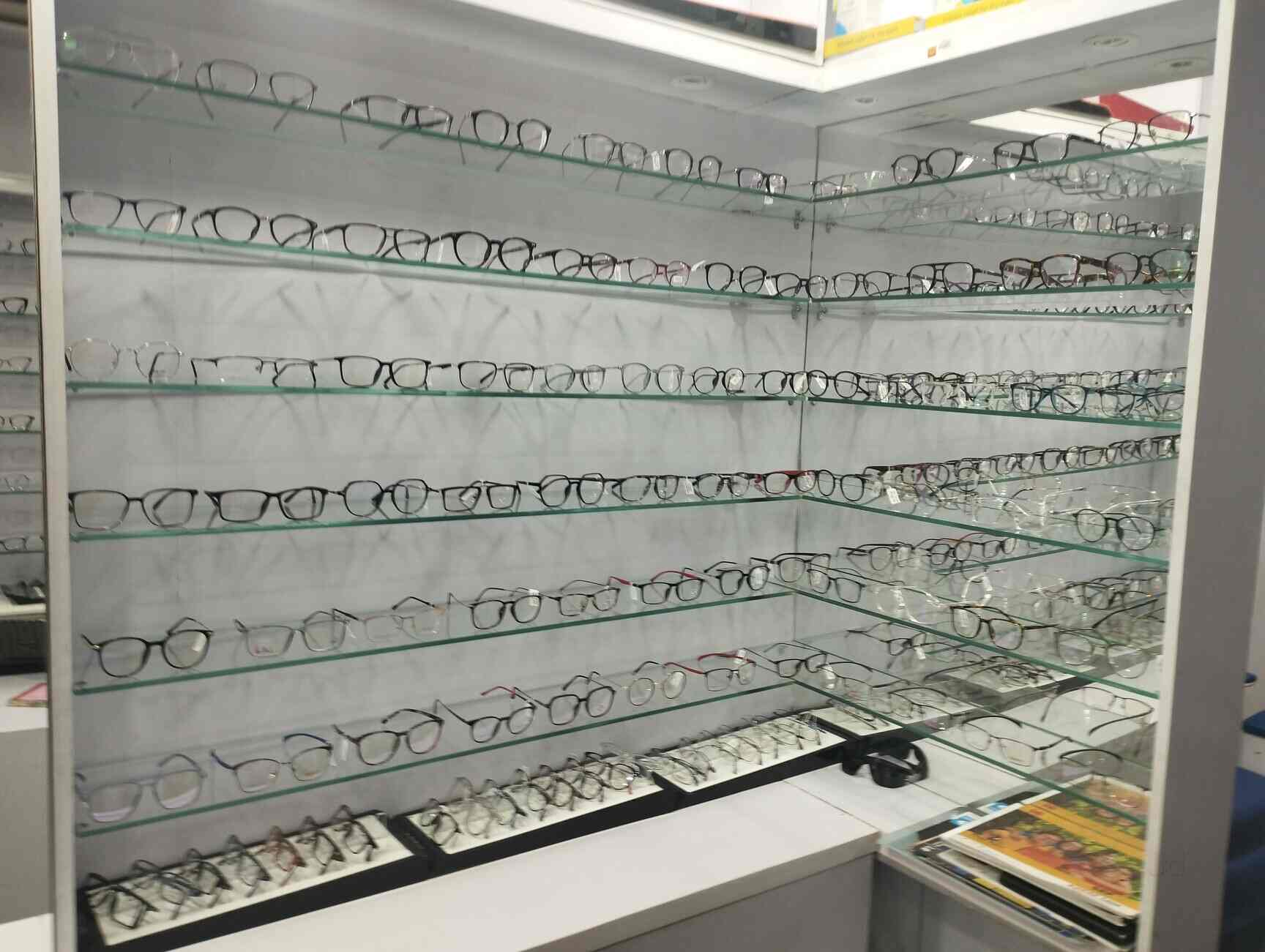 Aggarwal Optical Zone in Vikaspuri,Delhi Best Opticians in Delhi