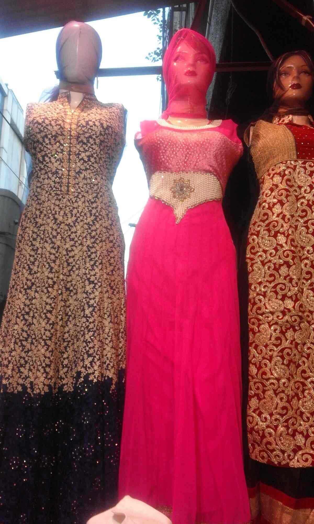 Viraj Selection in Karol Bagh,Delhi Best Salwar Kameez Retailers in