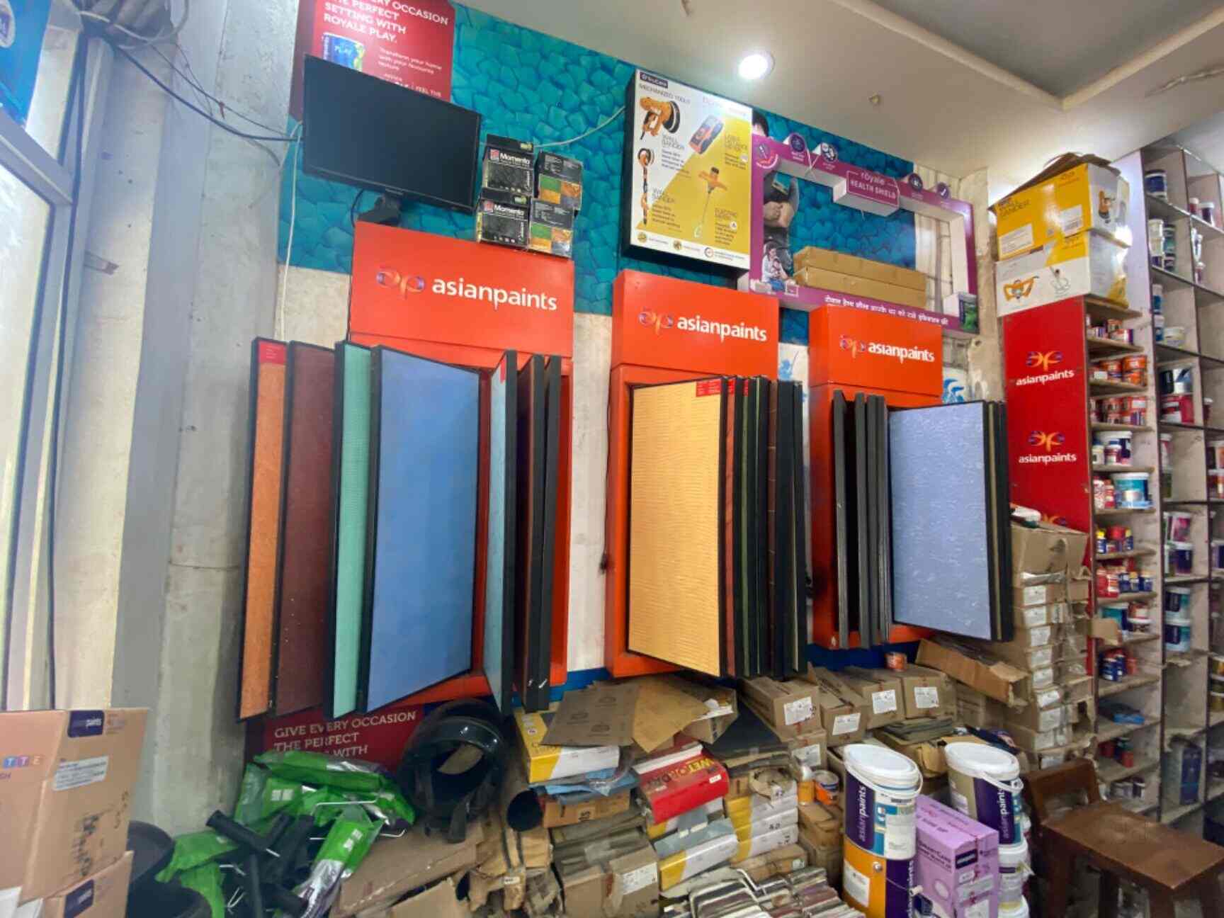 Shree Laxmi Traders in Govindpuram,Delhi Best Plastic Paint Dealers