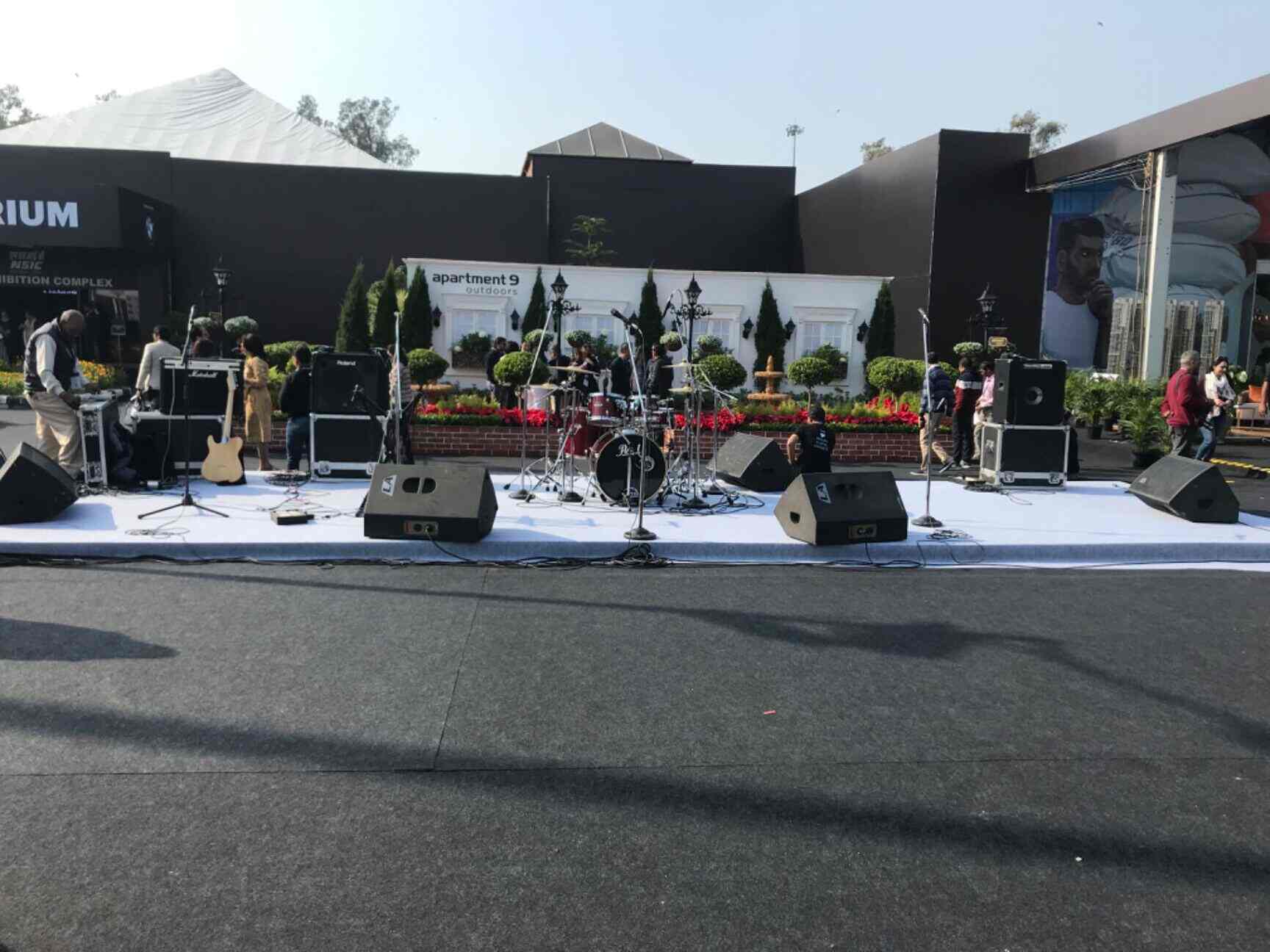 Top Light & Sound Equipment Distributors in Mumbai लाइट & साउंड