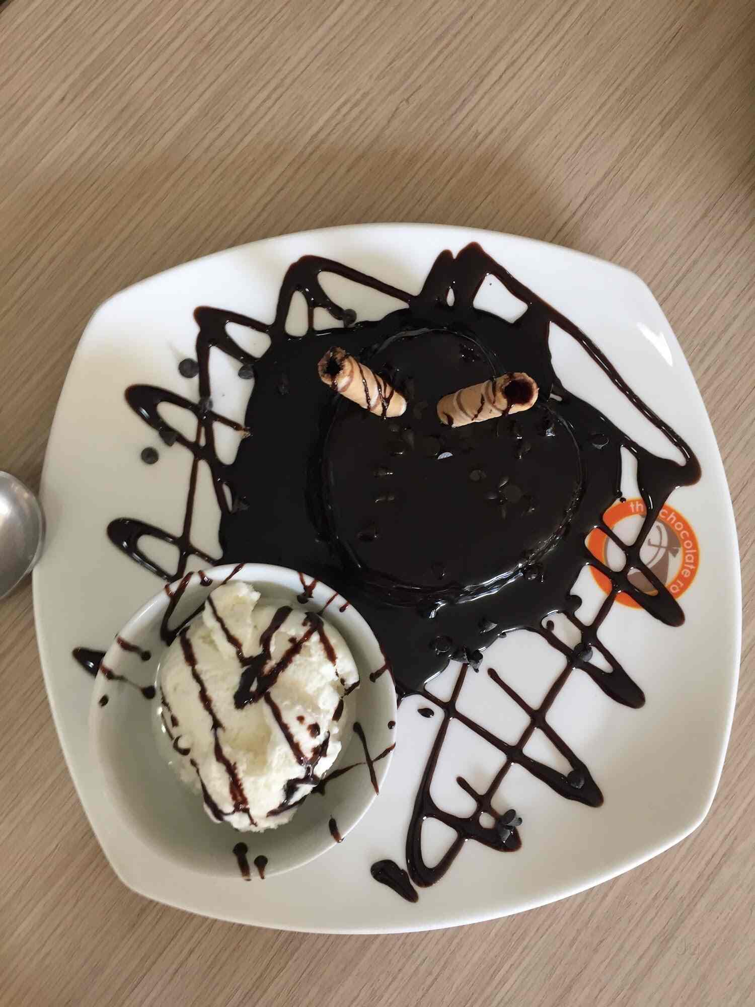 The Chocolate Hut in Green Wood City,Delhi Order Food Online Best
