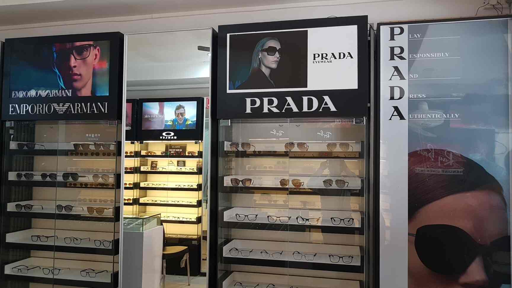 Top Opticians in Alpha 2Greater Noida Best Optical Shops near me
