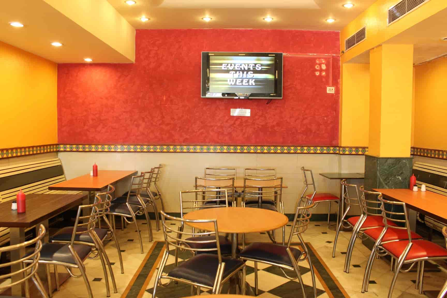 Raffles Restaurant in Karol Bagh,Delhi Best Restaurants in Delhi