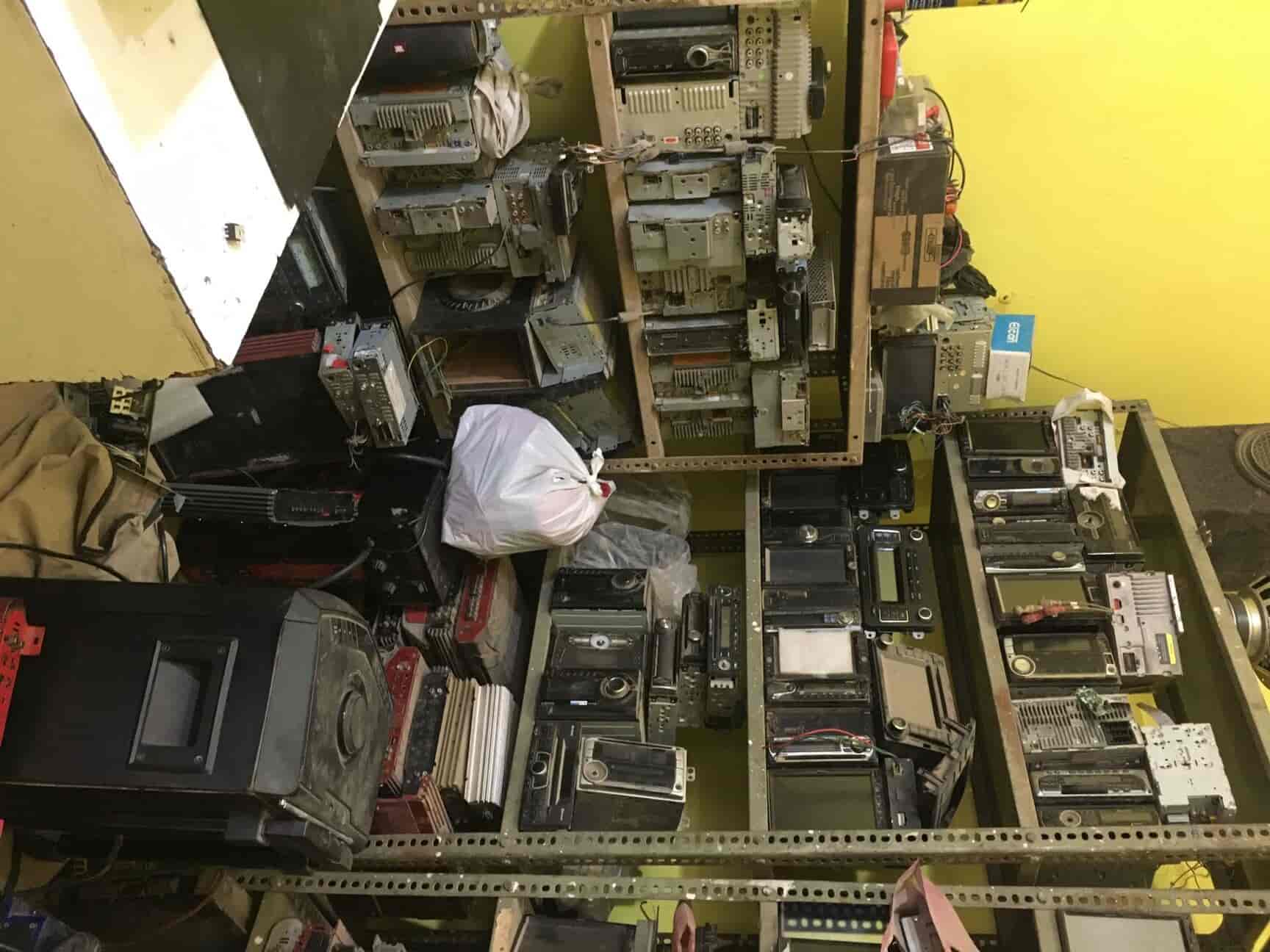 Bhadu Car Stereo Repair in Rajiv Nagar Gurgaon,Delhi Best Samsung