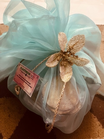 Gift packing material online sale india