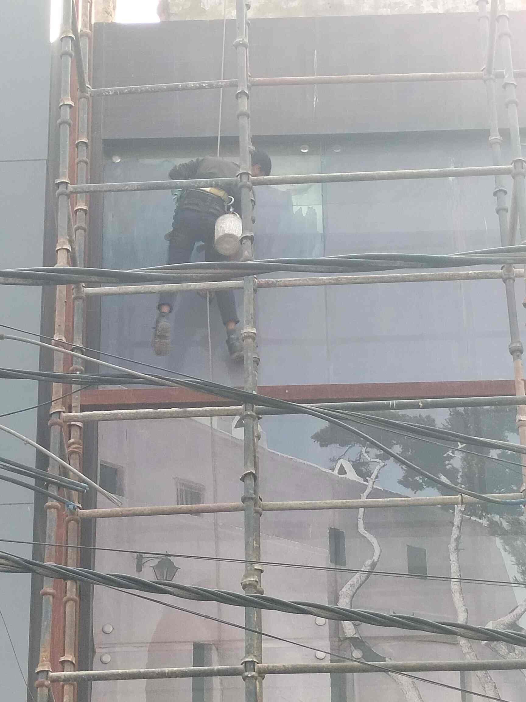 Top Glass Cleaning Services in Sohna Road, Delhi near me Justdial