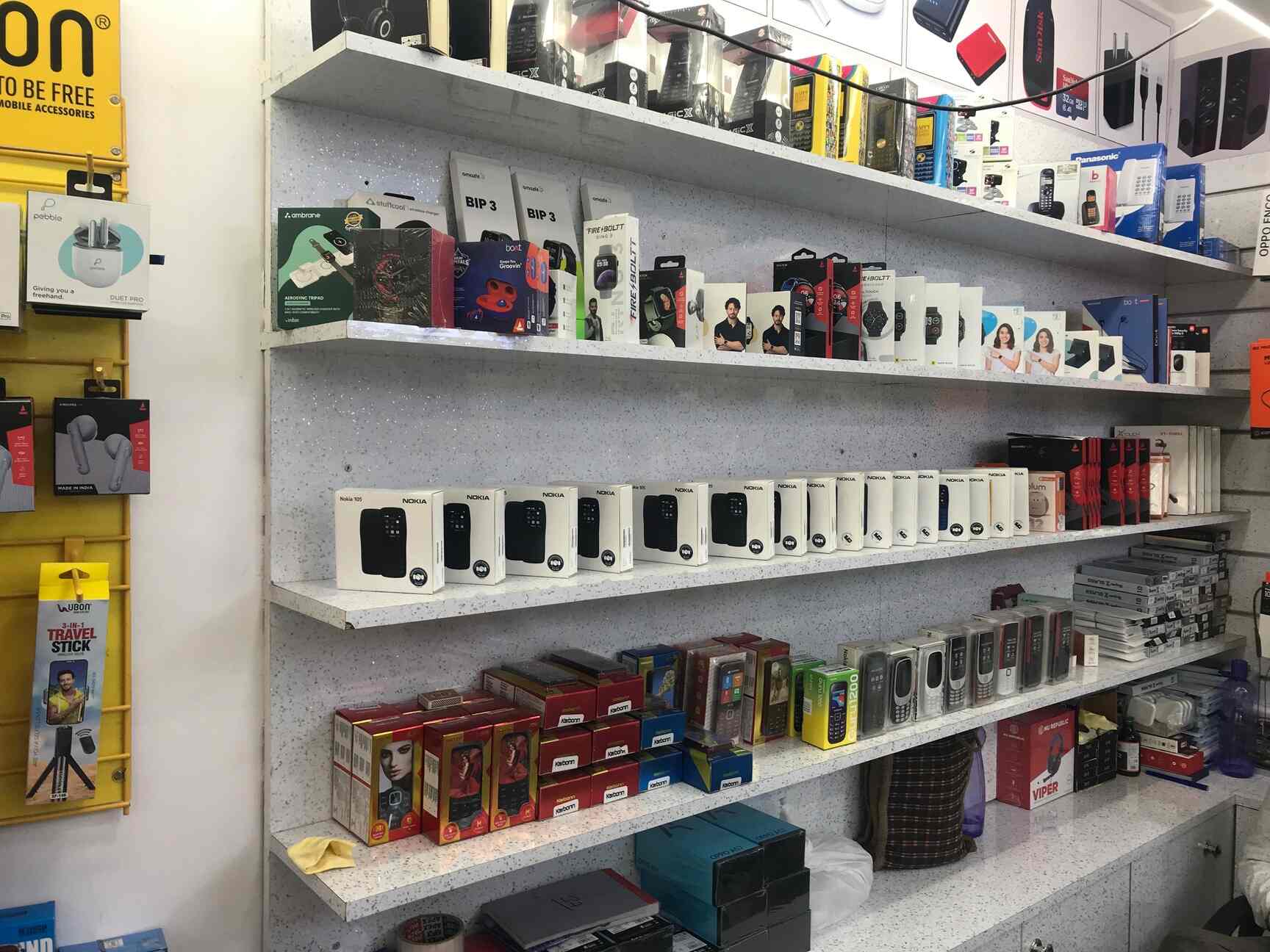 Hi Tech Mobile in Palam Village,Delhi Best Mobile Phone Dealers in