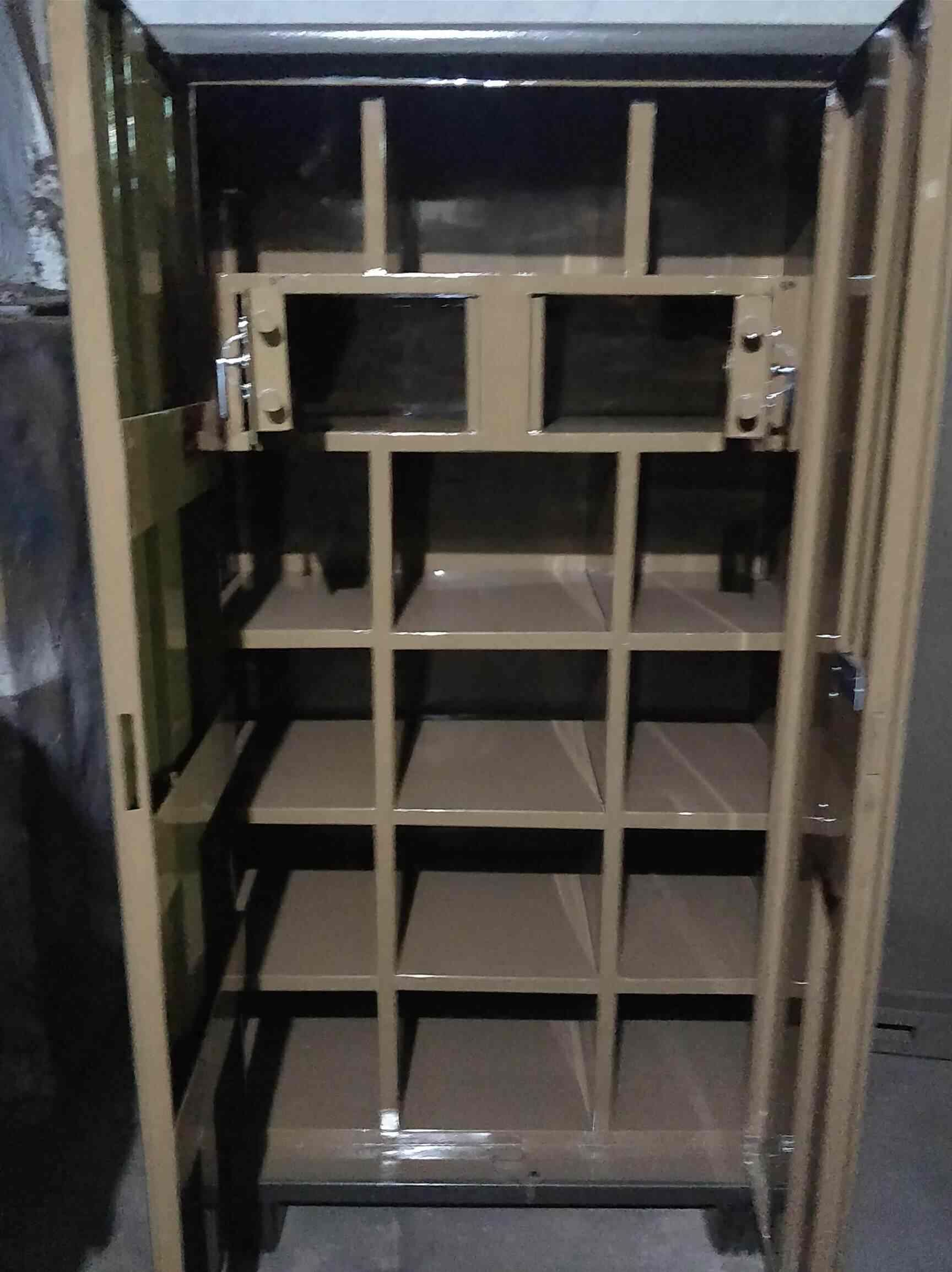 Kishan Lal & Sons in Chandni Chowk,Delhi Best Fire Proof Safe Dealers