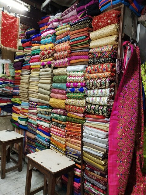 Raymond uphar shop shawl price