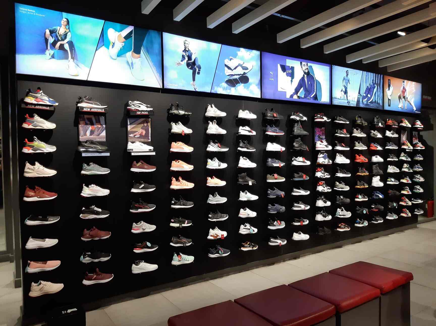 Top Cricket Bat Dealers in Vasant Kunj Best Bat Dealers Delhi near me