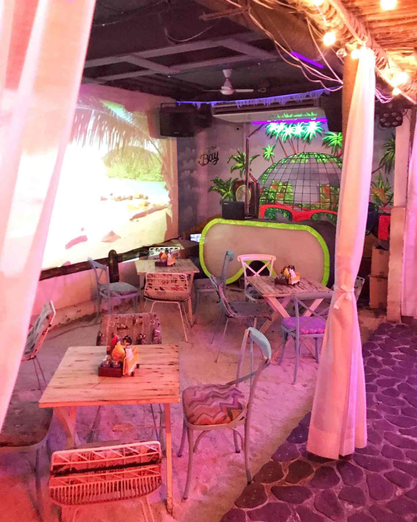 Top Open Air Restaurants in Majnu Ka Tilla, Delhi Best Romantic