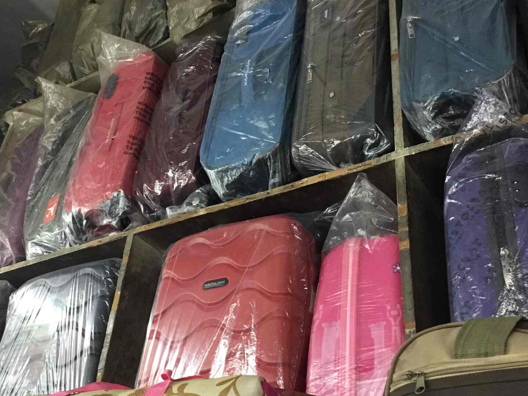 Naveen Store in Connaught Place,Delhi Best Luggage Bag Manufacturers