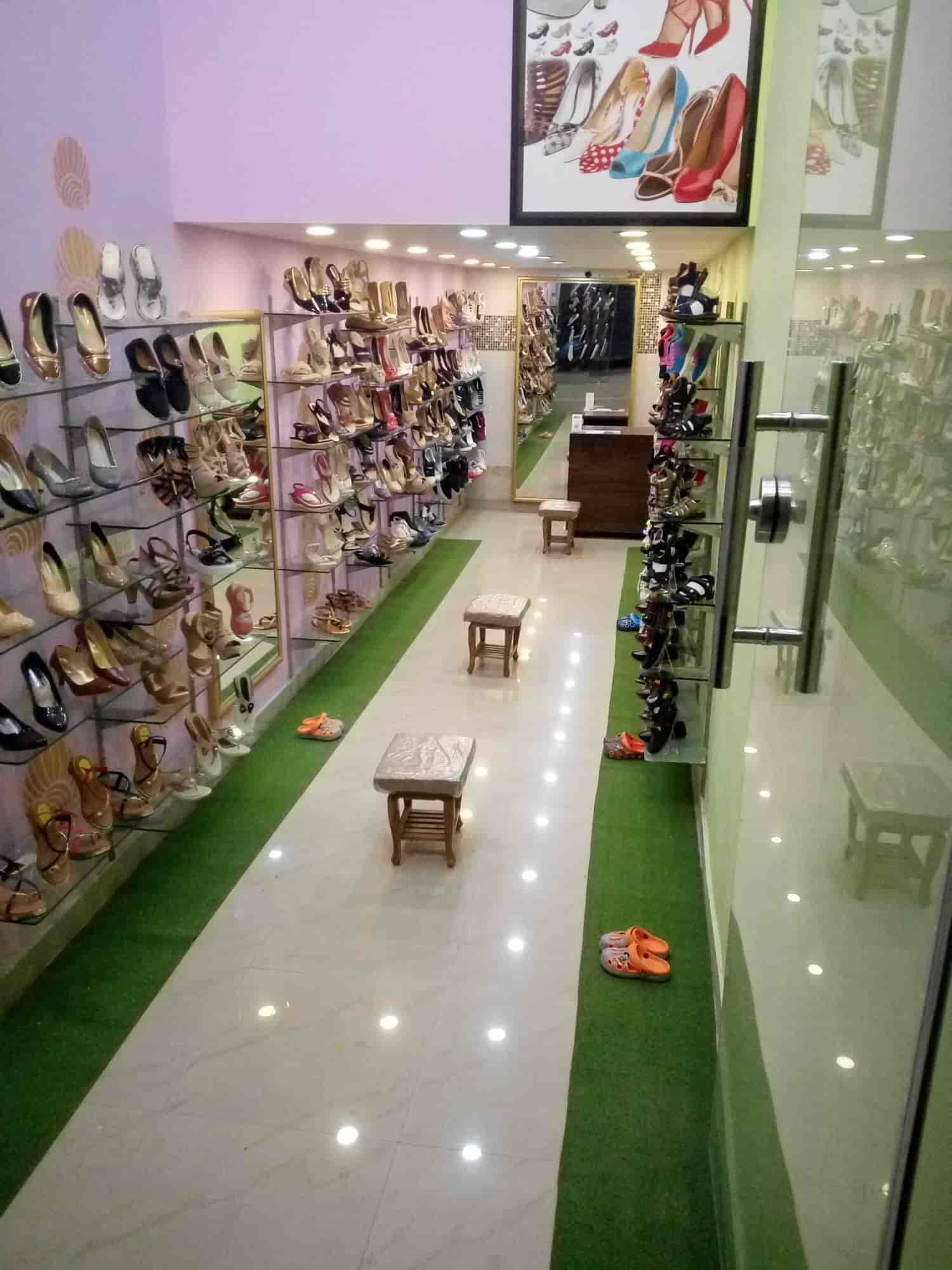 Biloch Shoes in Kamla Nagar,Delhi Best NikeShoe Dealers in Delhi
