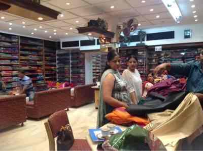 anarkali sarees kamla nagar