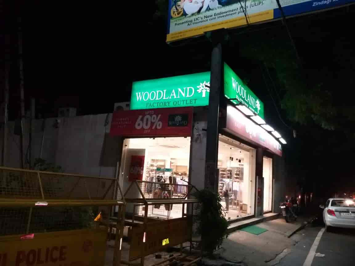 Woodland showroom in on sale pitampura