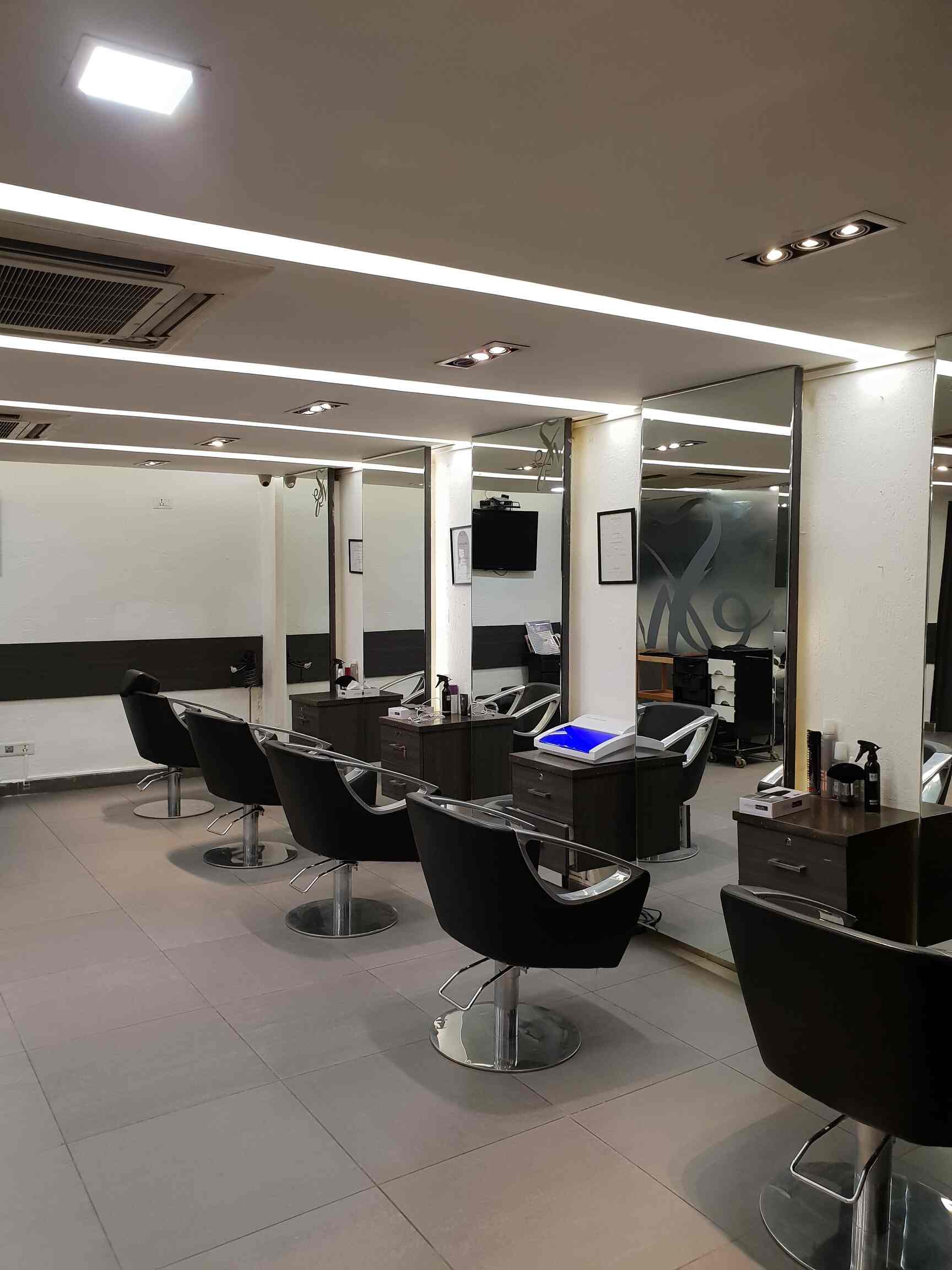 Top Affinity Salons in Vasant Kunj Sector A, Delhi near me Justdial