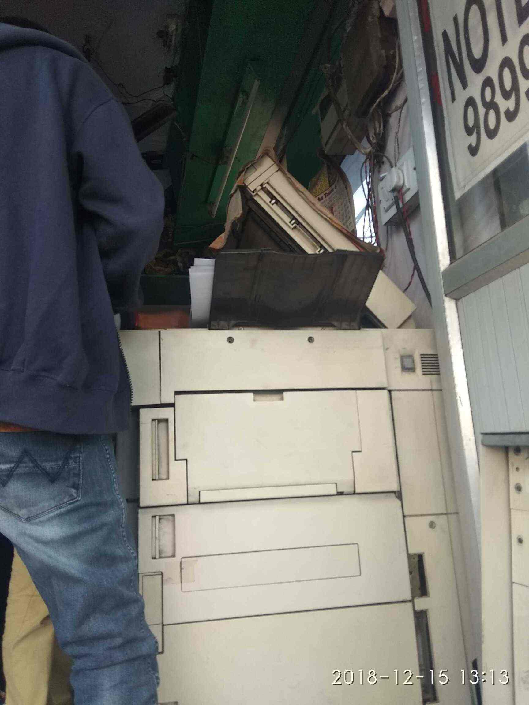 Rajesh Photostat in West Patel Nagar,Delhi Best Lamination Services