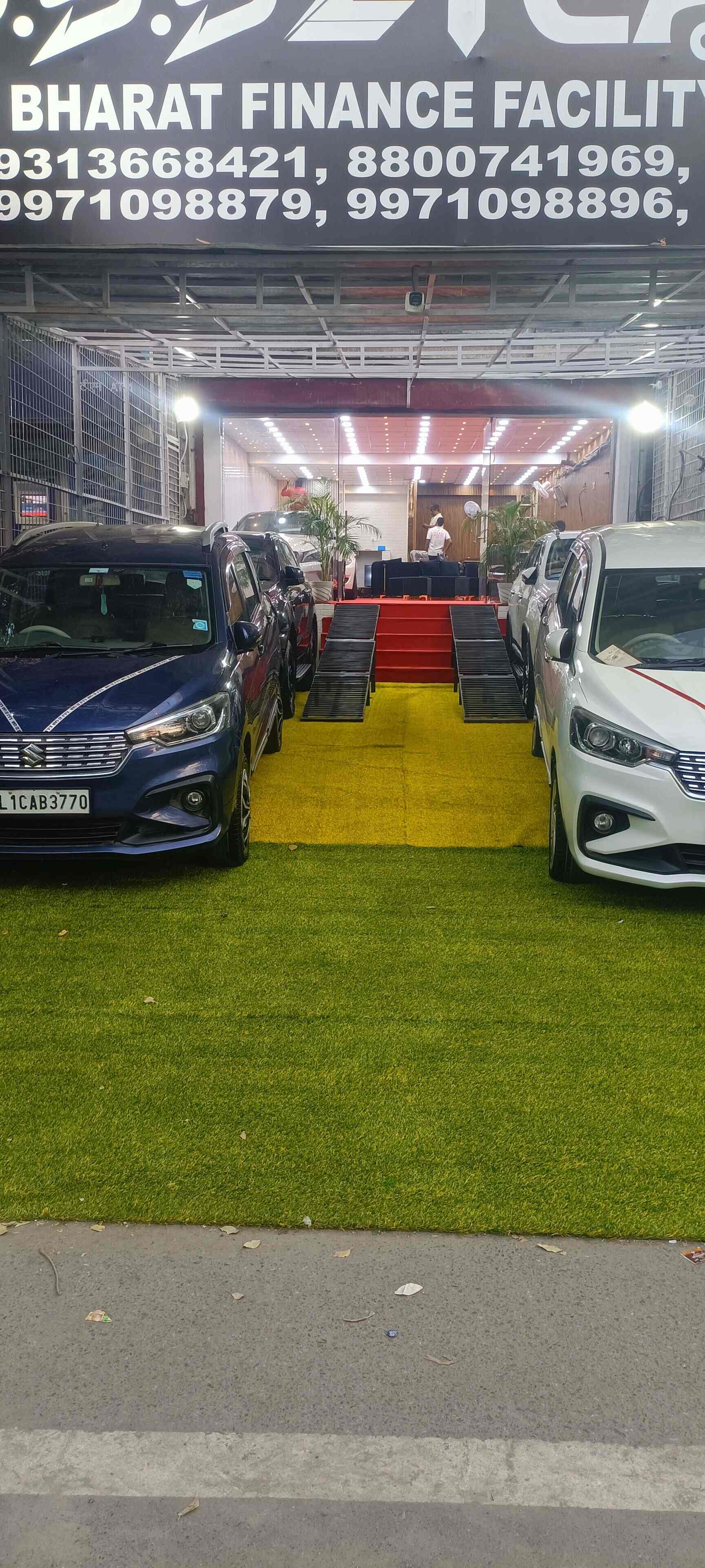 SSS Zi Cars & Bike in Karol Bagh,Delhi Best Maruti Suzuki Swift Dzire