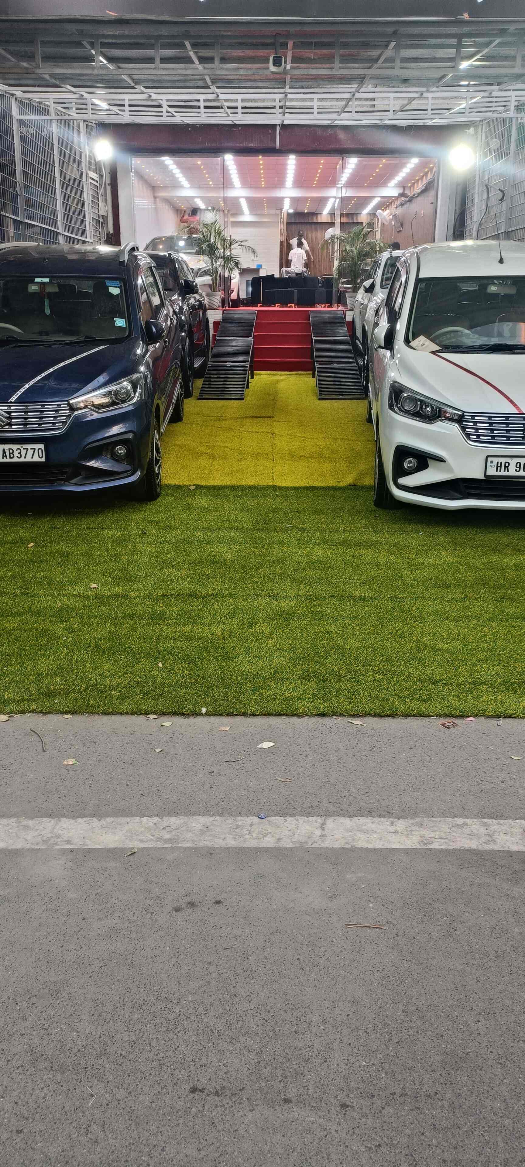 SSS Zi Cars & Bike in Karol Bagh,Delhi Best Maruti Suzuki Swift Dzire