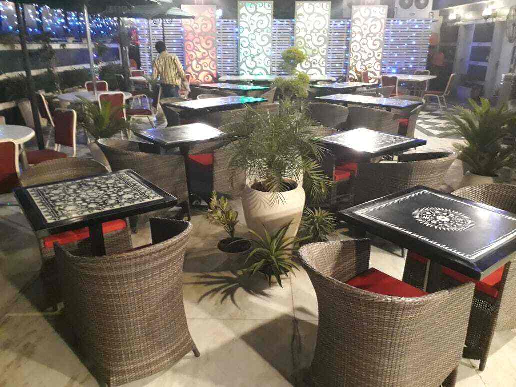 Top Bars Restaurants in Pochanpur,Delhi Best Family Restaurant And Bar near me Justdial