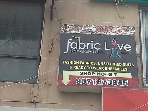 caratlane dwarka sector 12