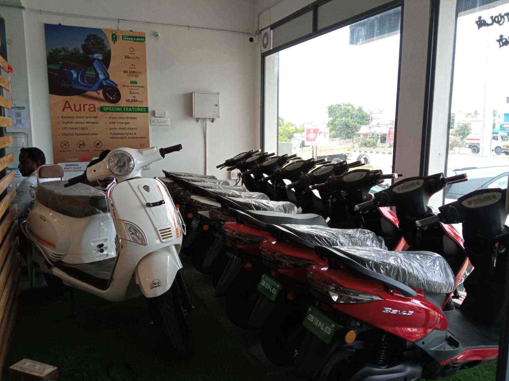 Top Raftaar Electrica Battery Operated Scooter Dealers in Chennai