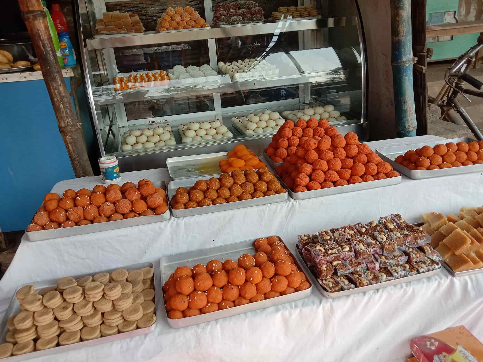 Top Sweet Shops in Gulwara Madhuban,EastChamparan Best Indian Sweet Shops near me Justdial