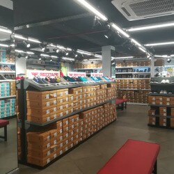 red tape online store edappally