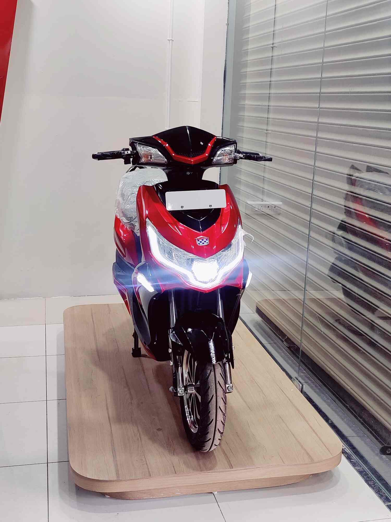 Top Okinawa Praise Pro Battery Operated Scooter Dealers in Ernakulam