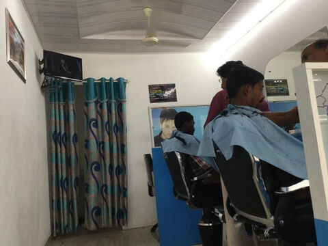 Ideal Beauty Salon in Tripunithura - Best Salons in Ernakulam - Justdial Ideal Beauty Salon in Tripunithura - Best Salons in Ernakulam - Justdial