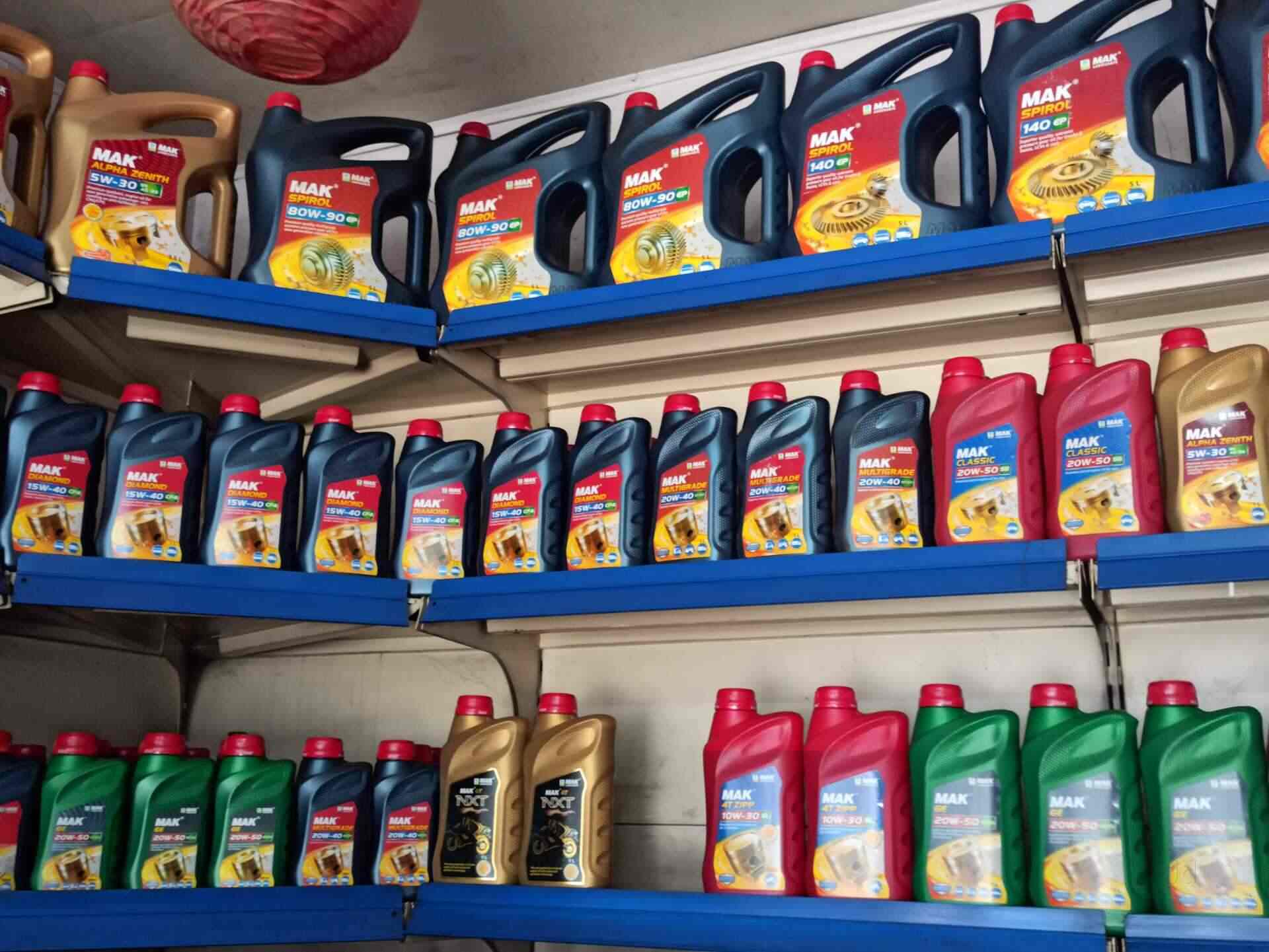 Top Mak Engine Oil Wholesalers in Ernakulam इंजन आयल व्होलेसलेर्समक